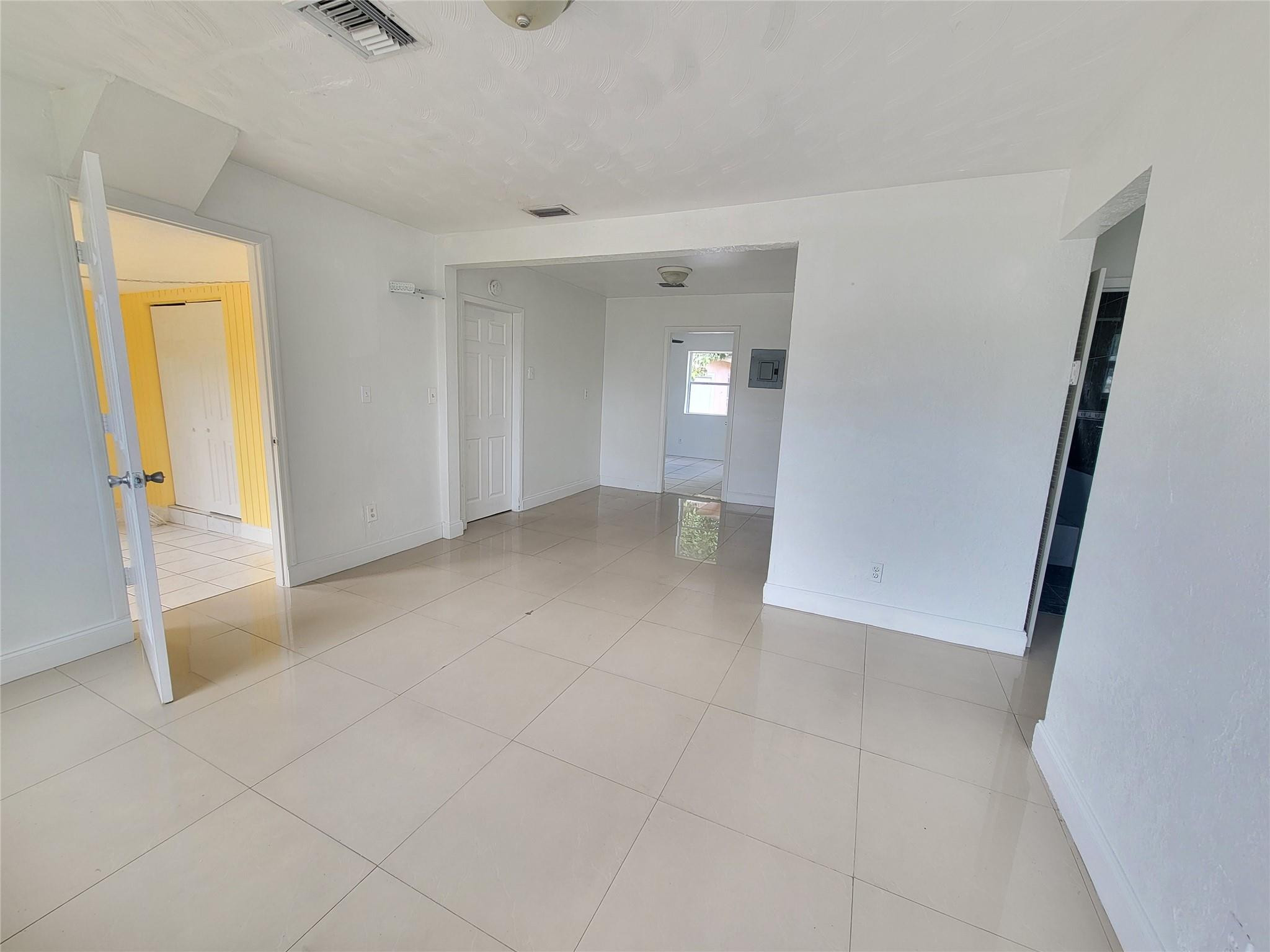 6417 Southwest 24th Street Miramar, FL 33023 - Photo 4 of 10 #1 with bath & closet