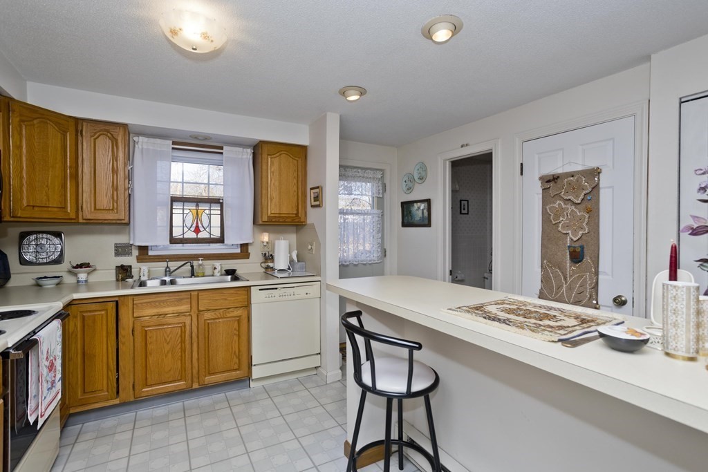 33 Hadley Village Road, Unit 33 South Hadley, MA 01075 - Photo 14 of 35 Gallery Image 14