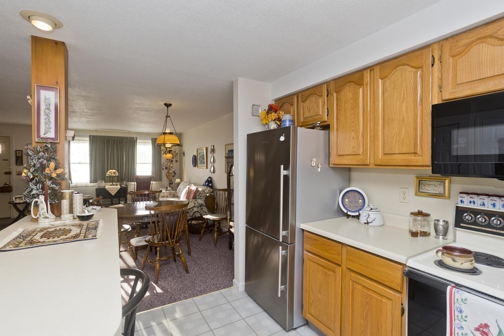 33 Hadley Village Road, Unit 33 South Hadley, MA 01075 - Photo 16 of 35 Gallery Image 16