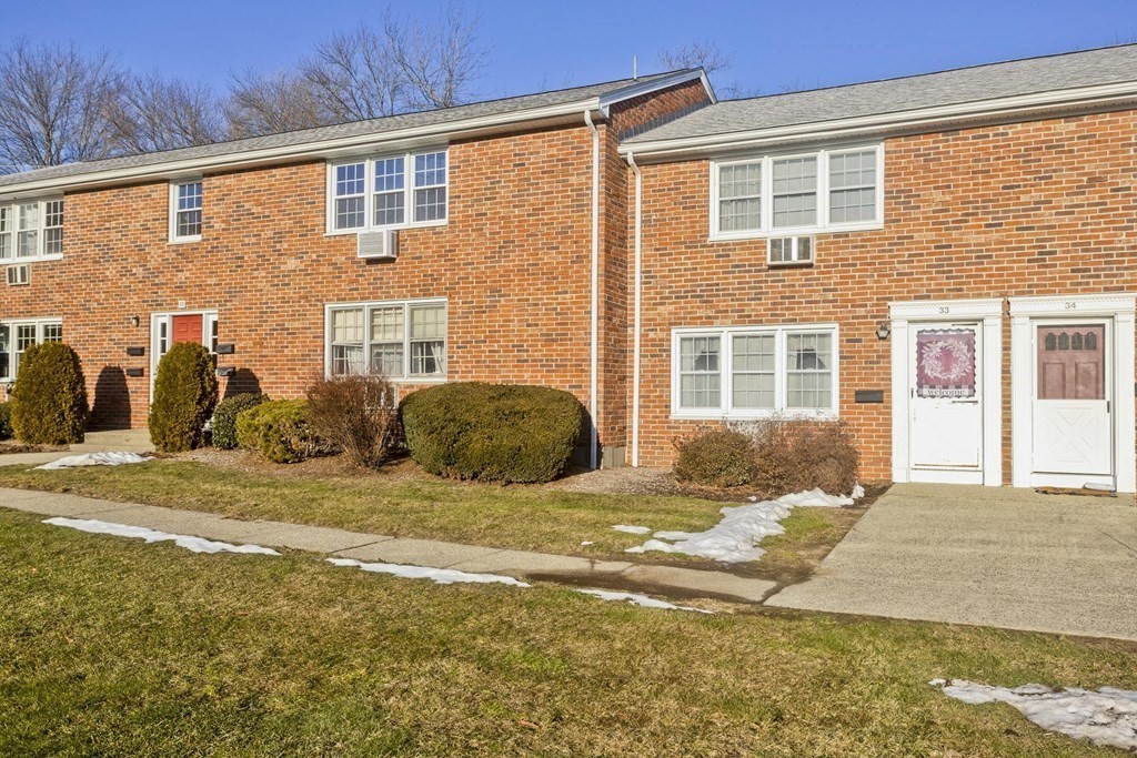33 Hadley Village Road, Unit 33 South Hadley, MA 01075 - Photo 6 of 35 Gallery Image 6