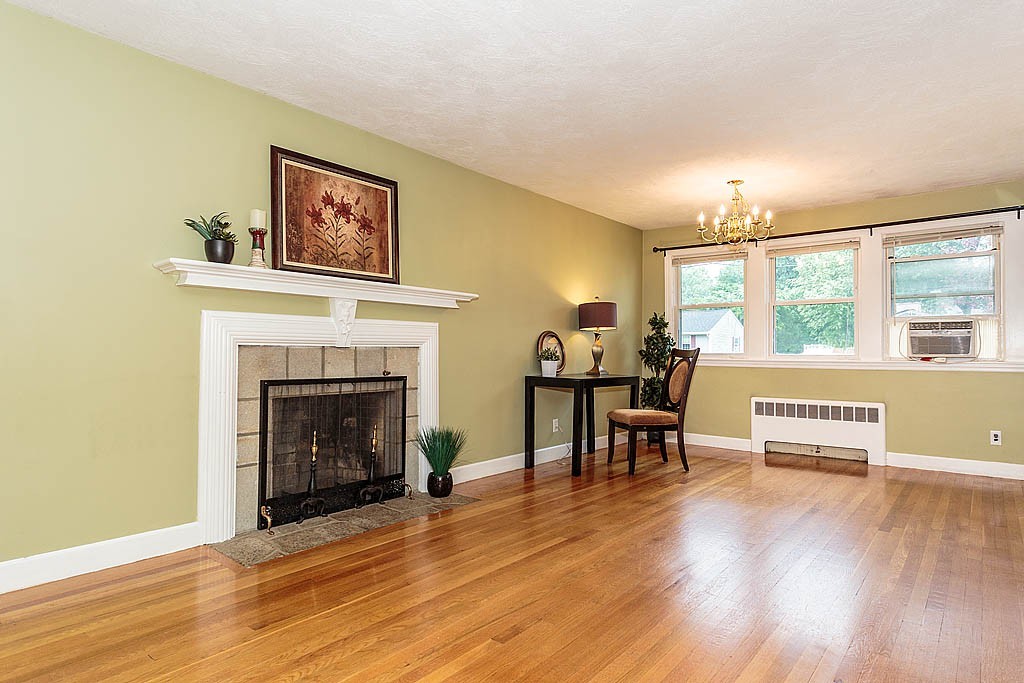 9 Fuller Road Chelmsford, MA 01824 - Photo 3 of 21 Gallery Image 3
