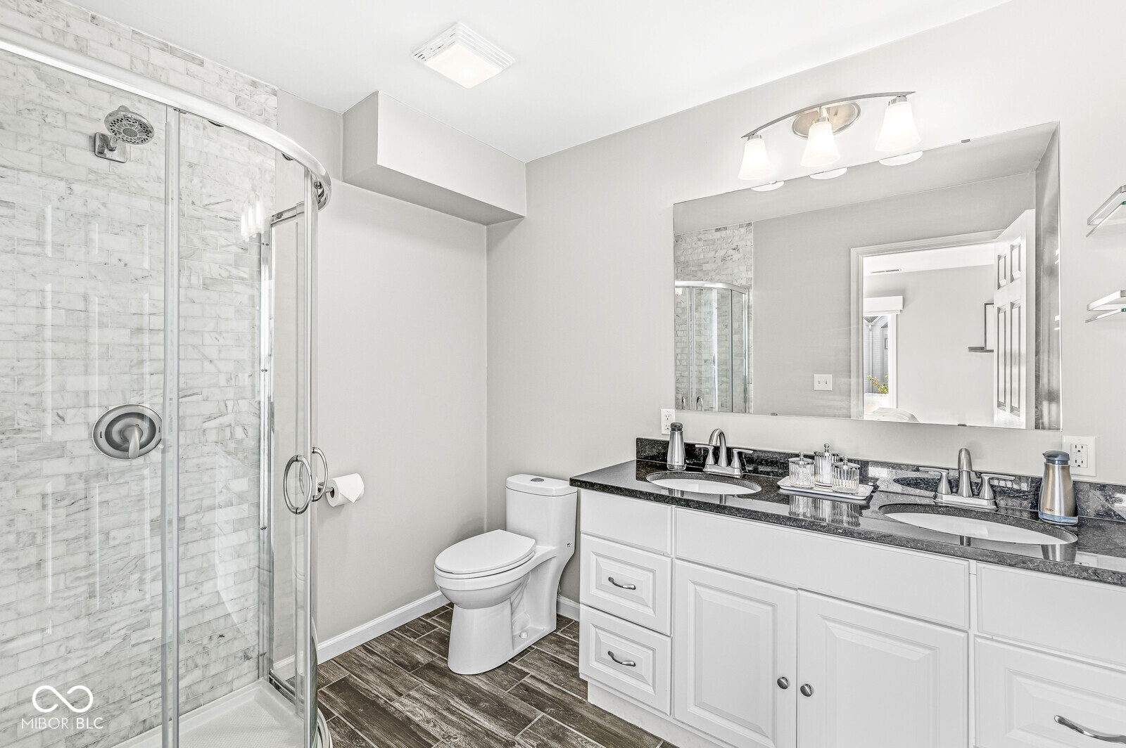 524 Lockerbie Circle North Indianapolis, IN 46202 - Photo 18 of 41