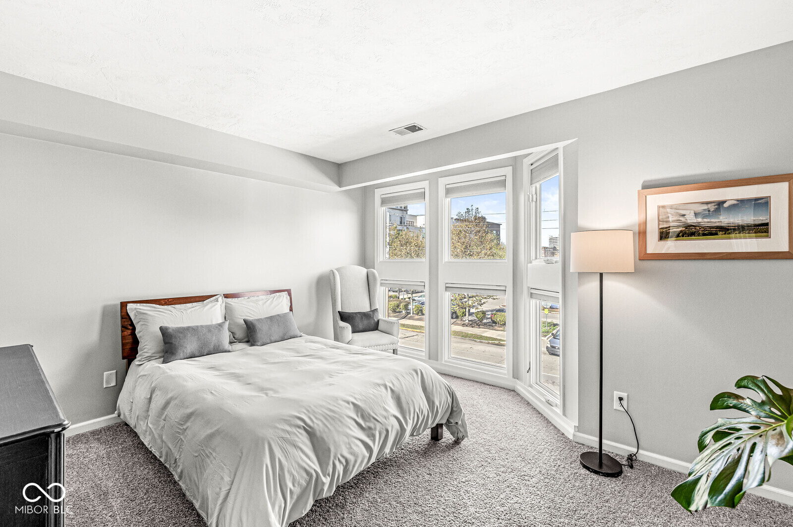 524 Lockerbie Circle North Indianapolis, IN 46202 - Photo 19 of 41