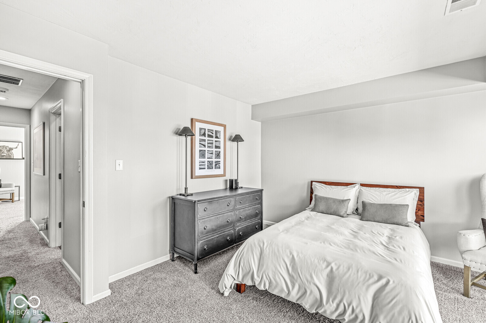 524 Lockerbie Circle North Indianapolis, IN 46202 - Photo 20 of 41