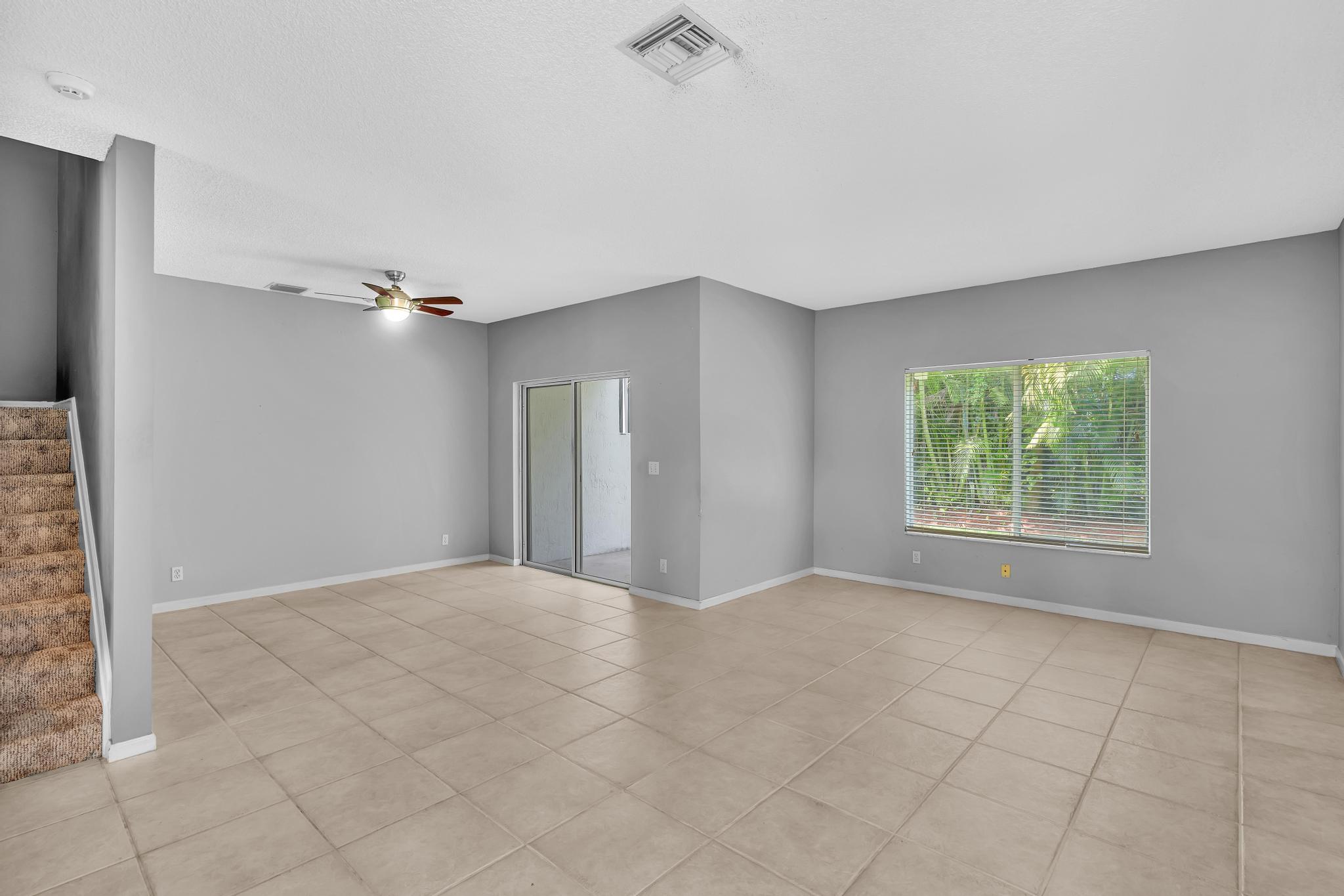 21090 Vía Eden Boca Raton, FL 33433 - Photo 5 of 59 Living/Dining