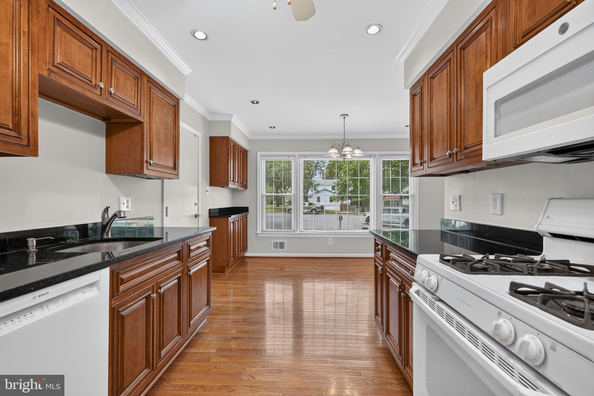 8006 Lady Lewis Court Springfield, VA 22153 - Photo 13 of 30