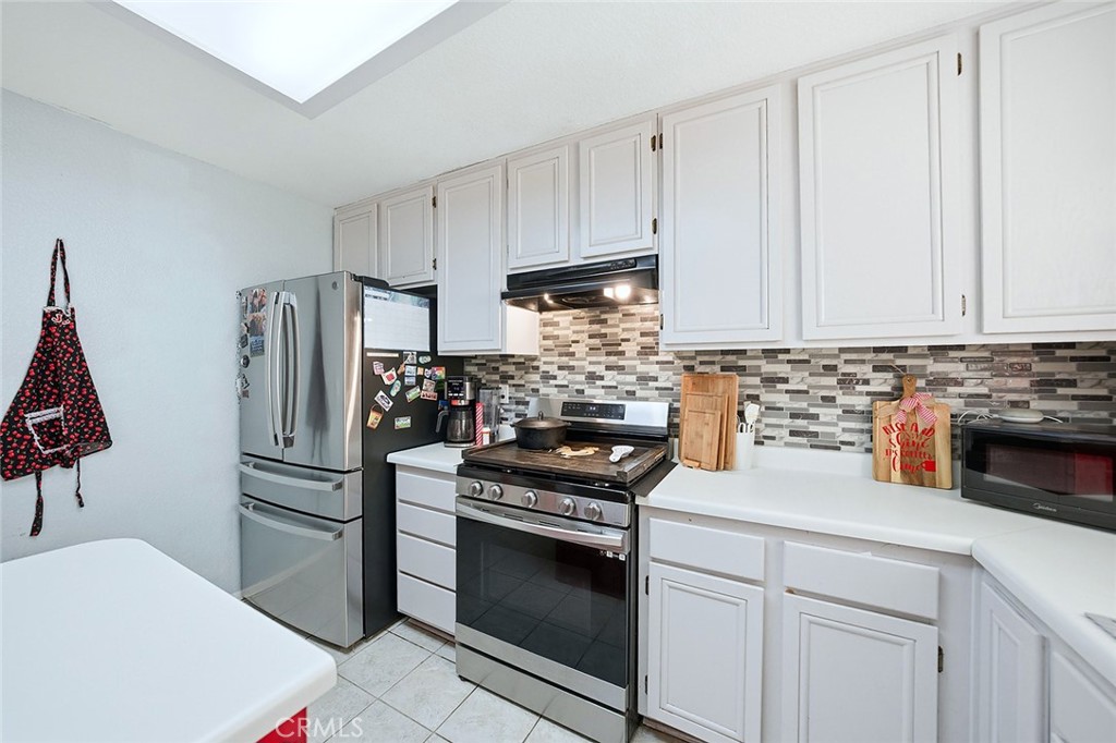 577 Cedar View Drive Beaumont, CA 92223 - Photo 7 of 44