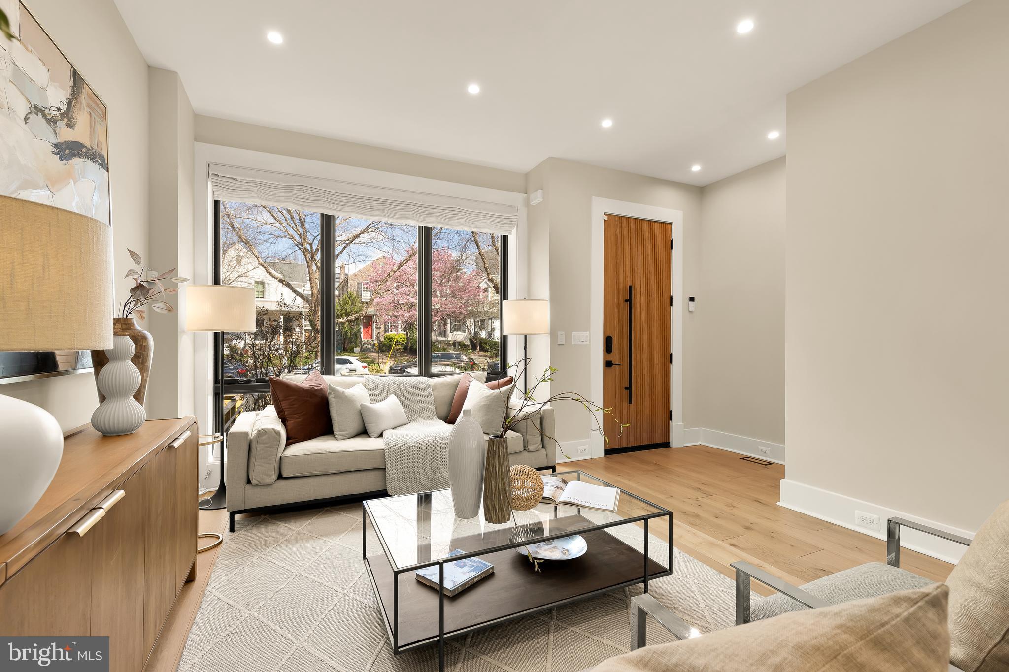 3726 R Street Northwest Washington, DC 20007 - Photo 4 of 67