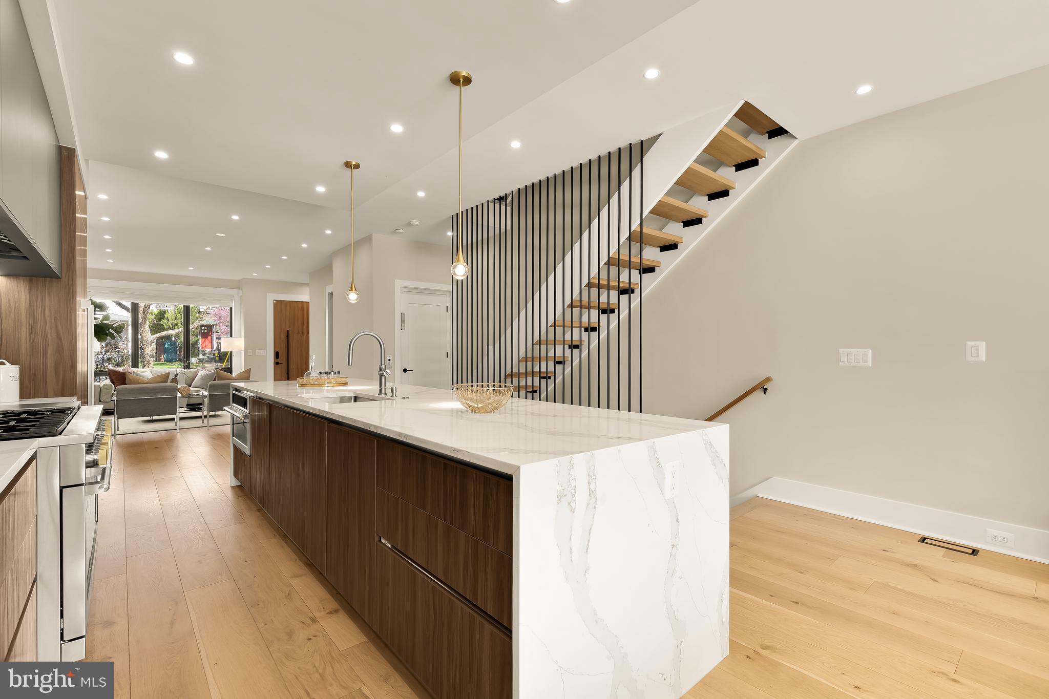 3726 R Street Northwest Washington, DC 20007 - Photo 10 of 67