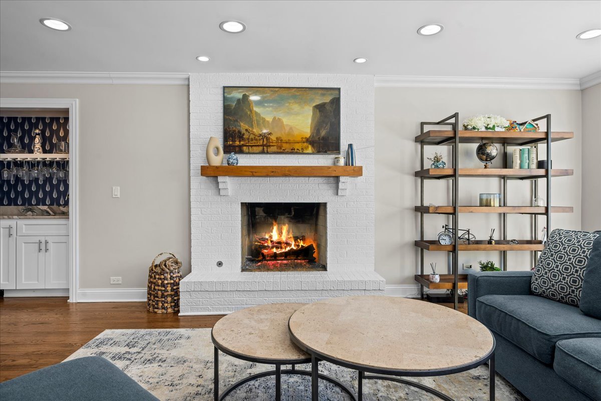 1224 Hillside Road Northbrook, IL 60062 - Photo 12 of 34