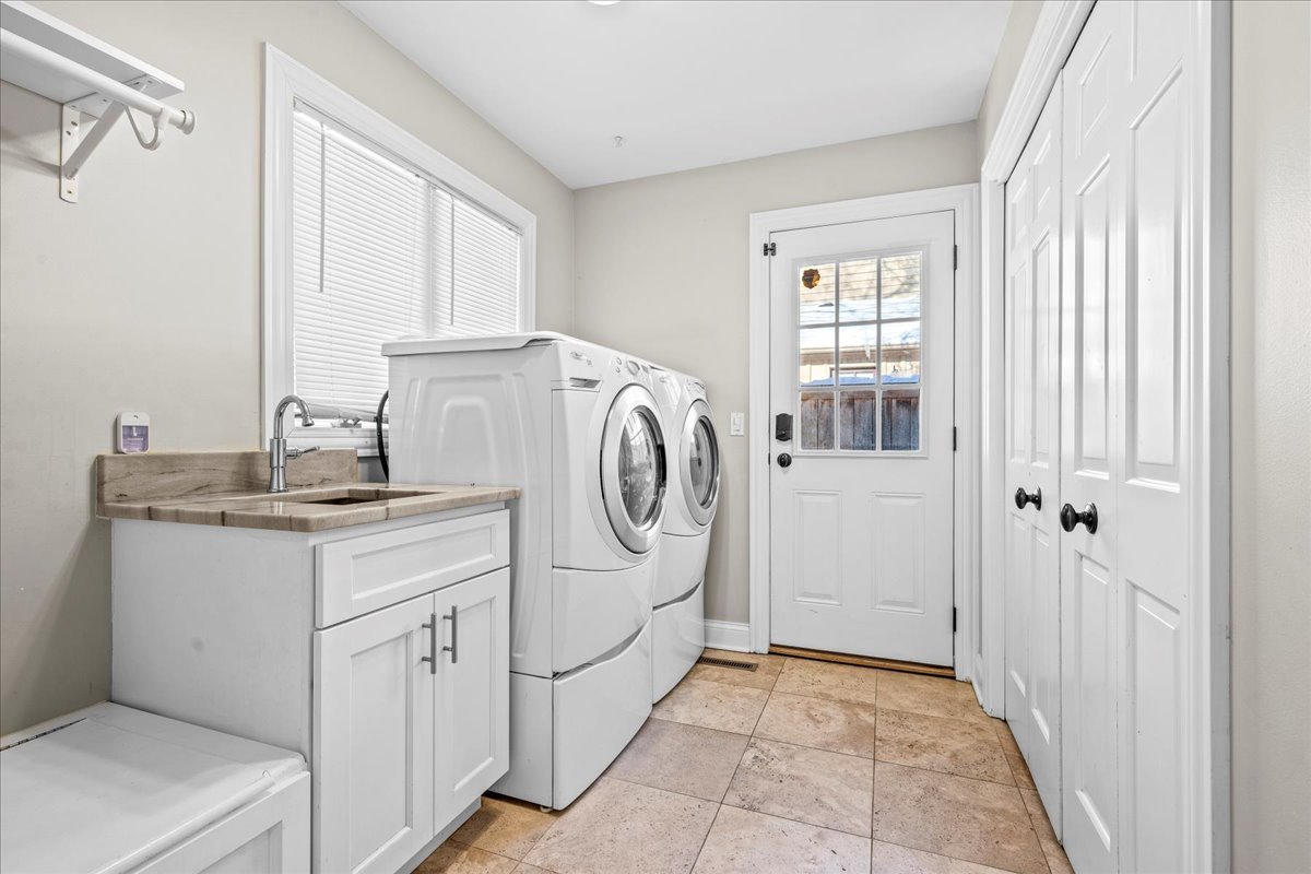 1224 Hillside Road Northbrook, IL 60062 - Photo 17 of 34