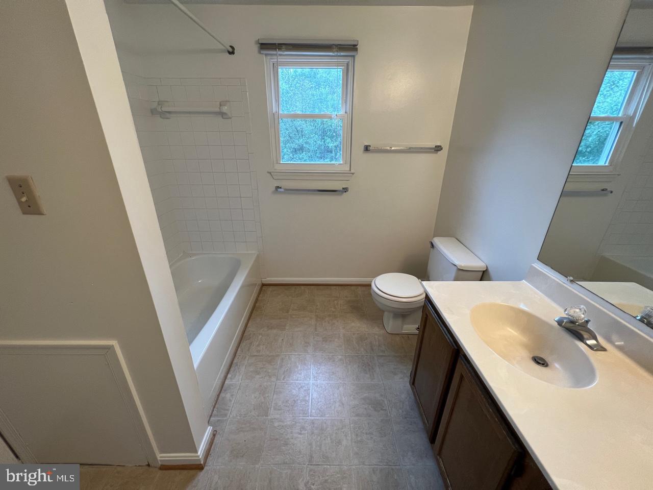 14320 Twig Road Silver Spring, MD 20905 - Photo 16 of 20 Hall Bathroom
Jack & Jill Bath