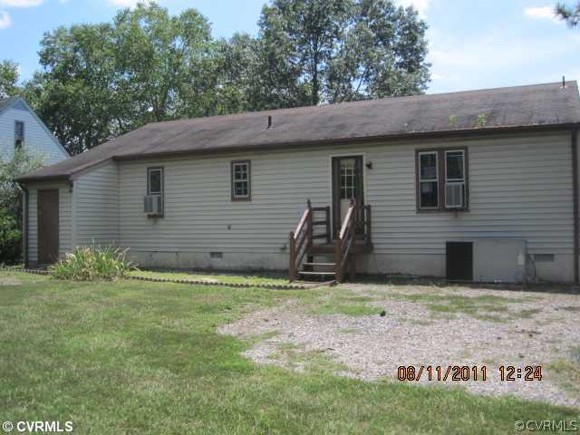 6412 Omo Road Richmond, VA 23234 - Photo 2 of 6 a view of a backyard