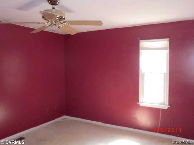 6412 Omo Road Richmond, VA 23234 - Photo 6 of 6 a view of a workspace with furniture