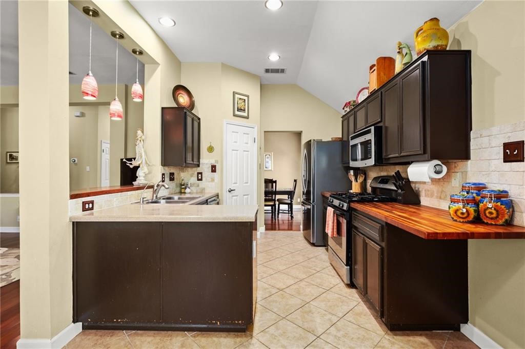 119 Bluejack Place Cedar Park, TX 78613 - Photo 11 of 29