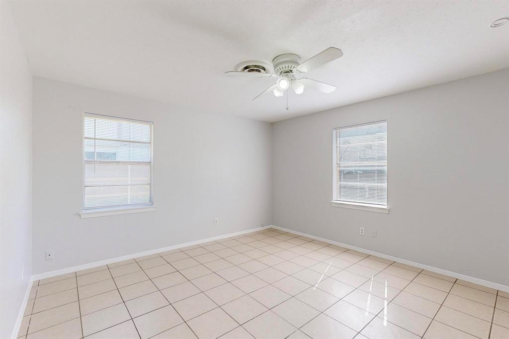 220 West Union Bower Road Irving, TX 75061 - Photo 17 of 30