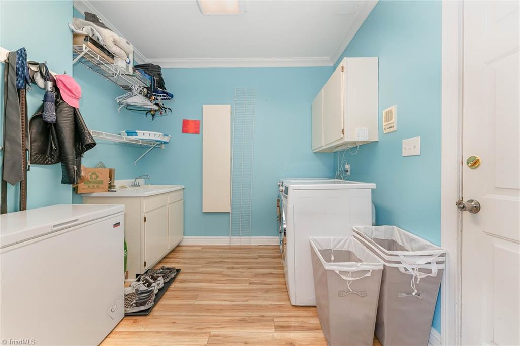 4520 Johnson Street High Point, NC 27265 - Photo 13 of 48