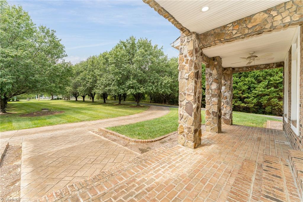 4520 Johnson Street High Point, NC 27265 - Photo 4 of 48