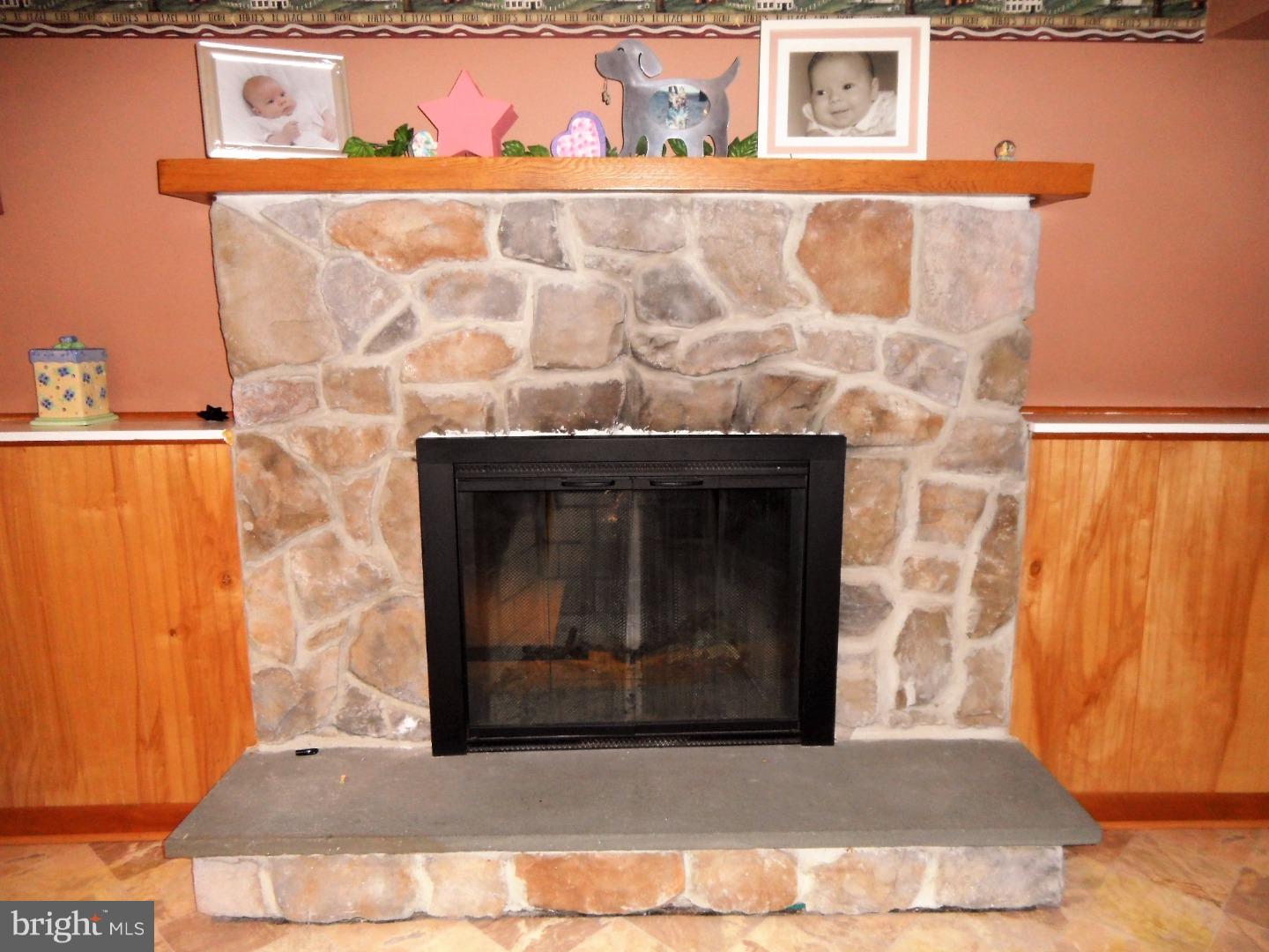 1245 Cloverly Road Warminster, PA 18974 - Photo 11 of 25 Family Room