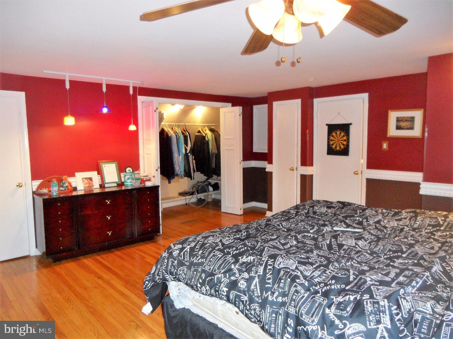 1245 Cloverly Road Warminster, PA 18974 - Photo 13 of 25 Bedroom - Main