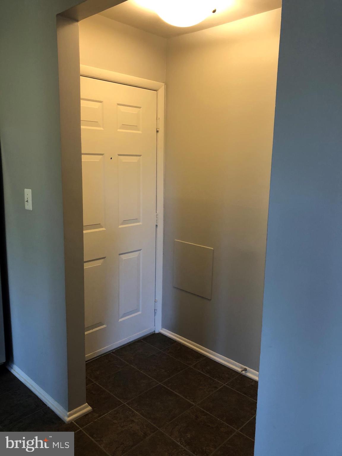 1707 Ascot Way, Unit E Reston, VA 20190 - Photo 4 of 20
