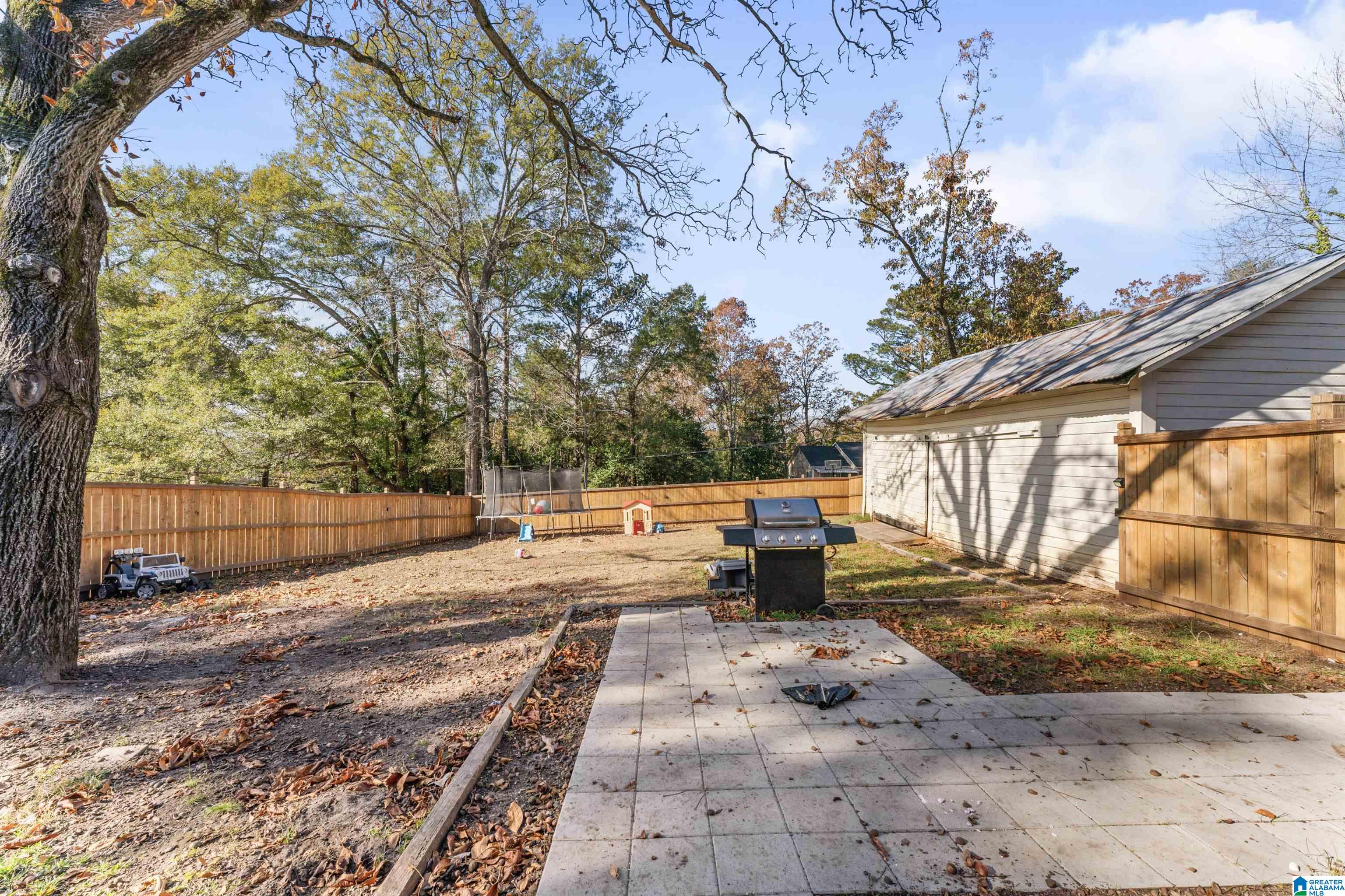 418 West Walnut Street Sylacauga, AL 35150 - Photo 9 of 43