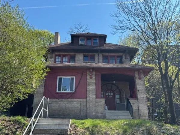 $475,000 | 5644 Beacon Street, Pittsburgh, PA 15217