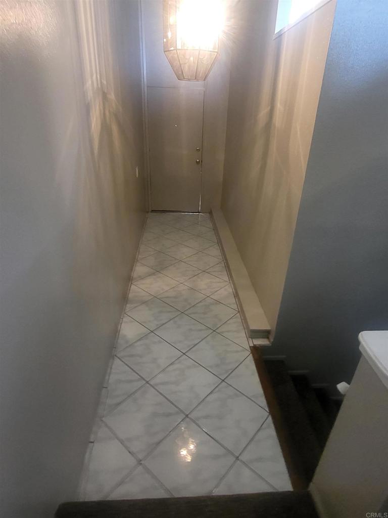 2319 Caringa Way, Unit 56 Carlsbad, CA 92009 - Photo 4 of 24 a view of entryway