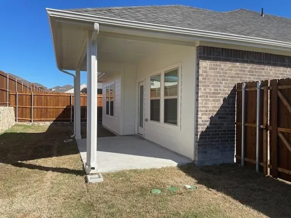 $2,085 | 3102 Yellow Pne Drive, Melissa, TX 75454