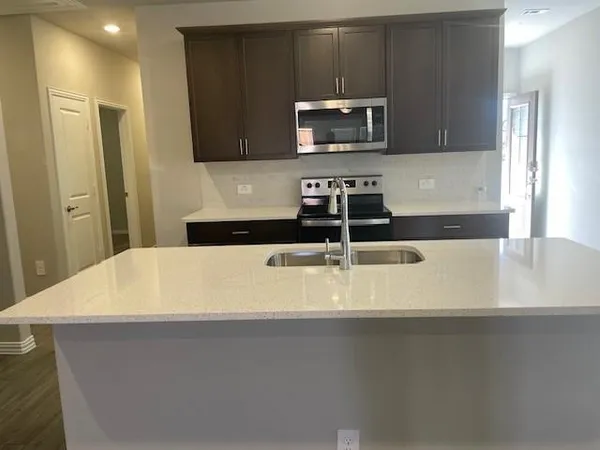 $2,085 | 3102 Yellow Pne Drive, Melissa, TX 75454