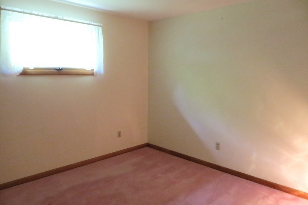 193 Hillside Road Southbridge, MA 01550 - Photo 23 of 33 Gallery Image 23