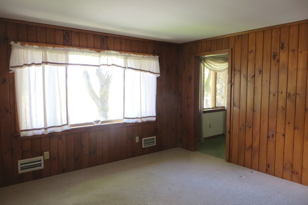 193 Hillside Road Southbridge, MA 01550 - Photo 25 of 33 Gallery Image 25