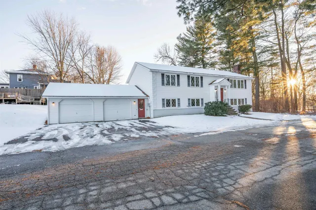 $499,900 | 4 Brookside Terrace, Nashua, NH 03060