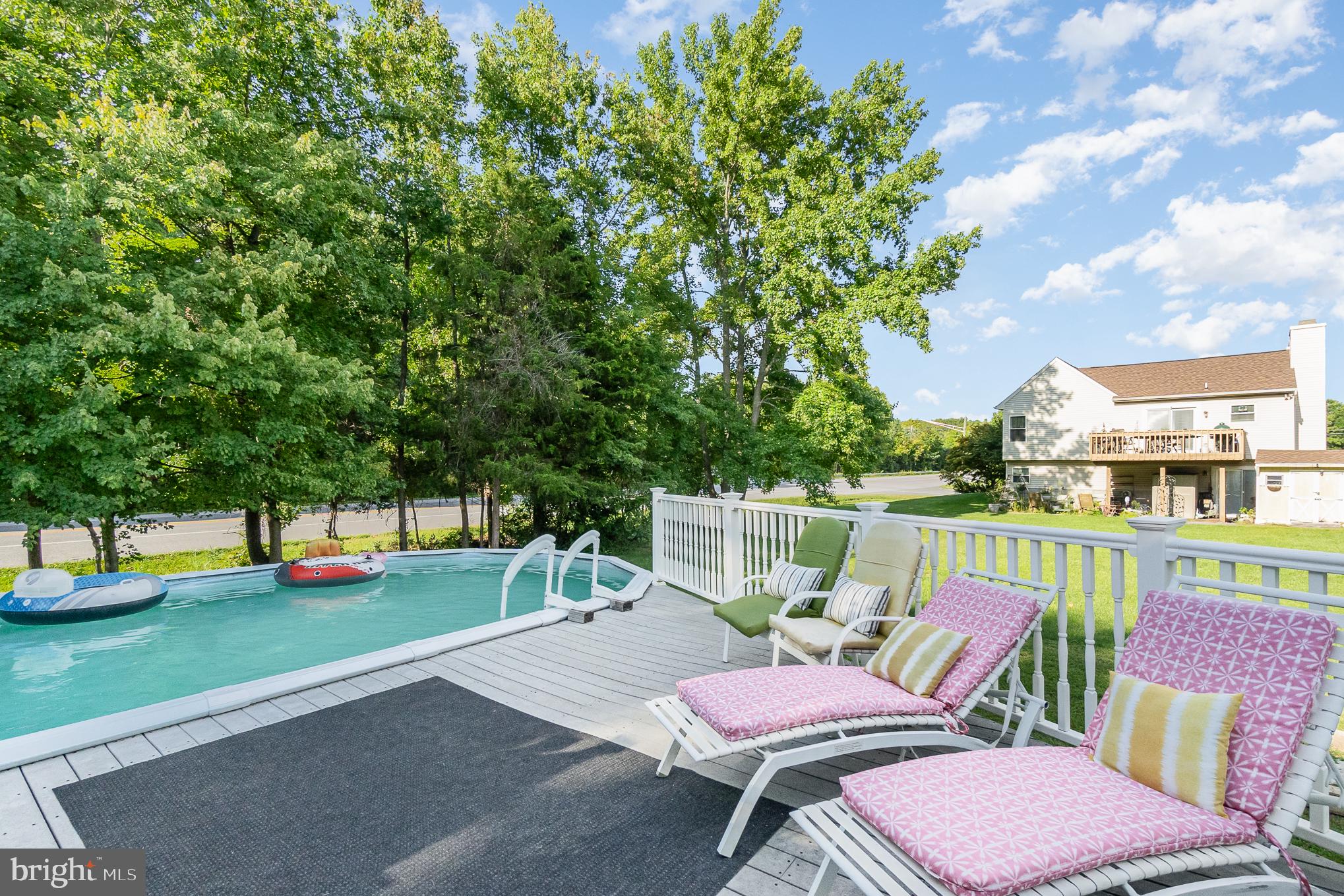 6864 Ebenezer Road Middle River, MD 21220 - Photo 25 of 35 Lower Deck