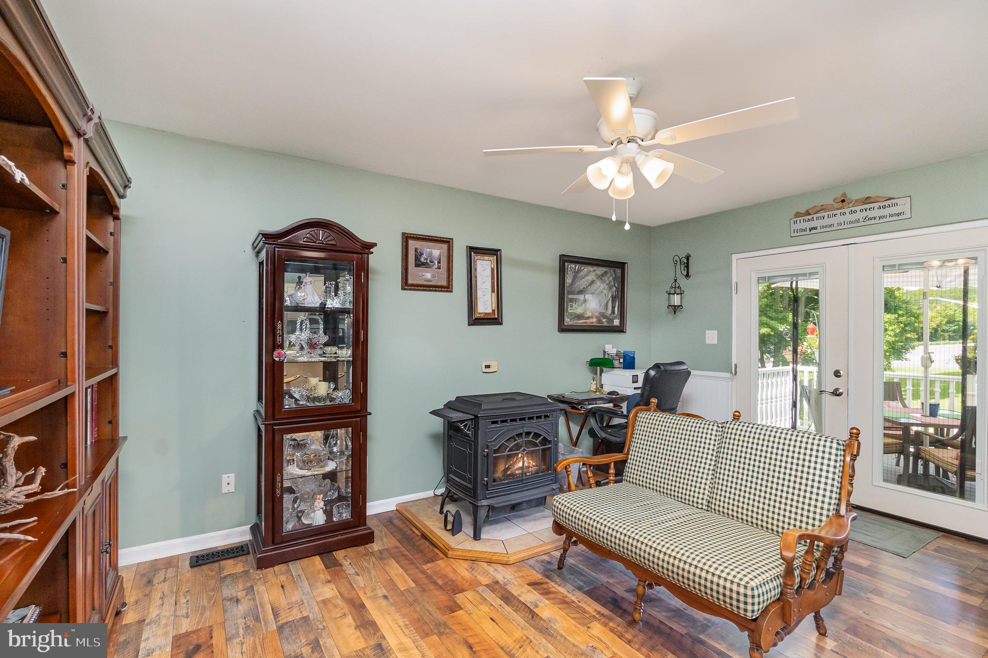 6864 Ebenezer Road Middle River, MD 21220 - Photo 10 of 35 Sitting Room View 2