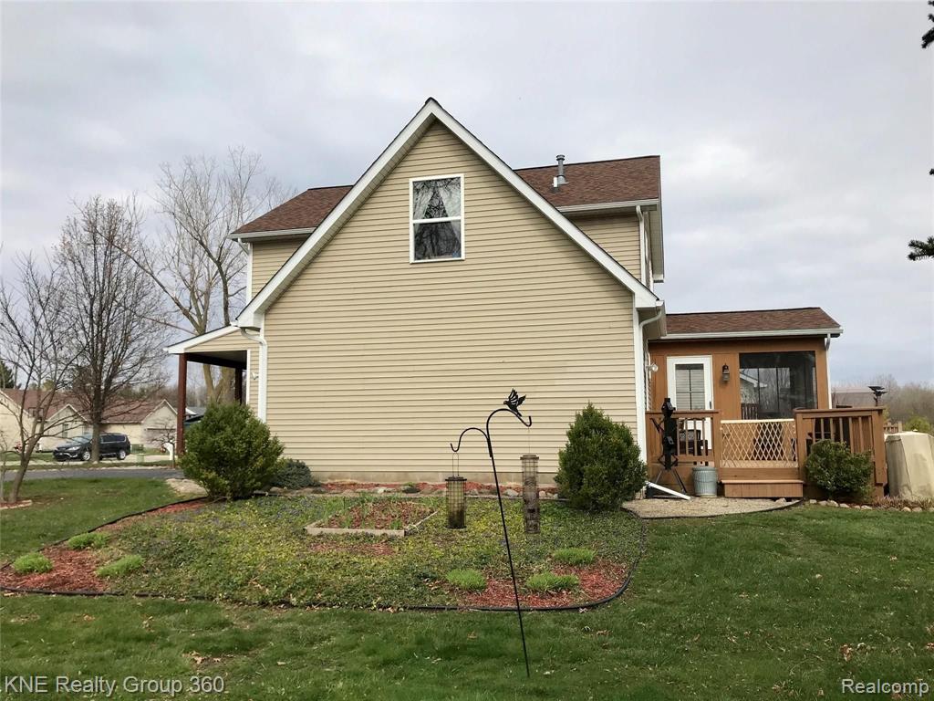 720 Brower Road Fowlerville, MI 48836 - Photo 8 of 37