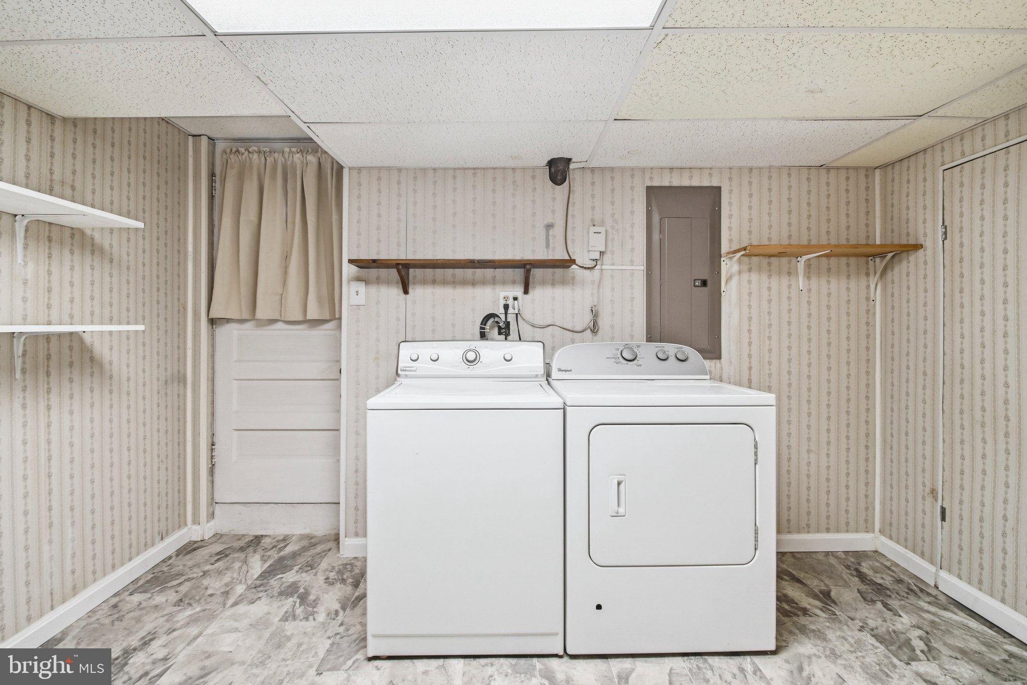 747 Old Riverside Road Baltimore, MD 21225 - Photo 22 of 26 Lower Level Laundry Room