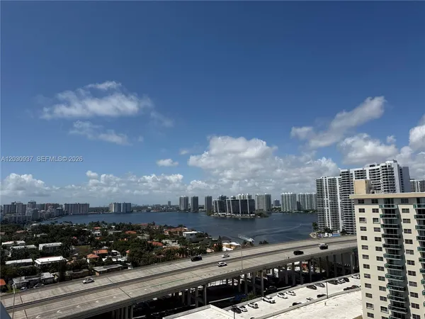$2,450 | 19380 Collins Avenue, Unit PH11, Sunny Isles Beach, FL 33160