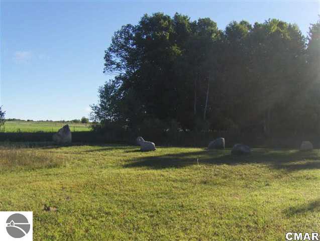 6541 South Rolland Road Blanchard, MI 49310 - Photo 14 of 25 1770647-13.JPG