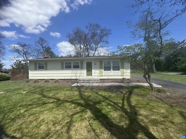 $300,000 | 147 Rankin Lane, Stuarts Draft, VA 24477
