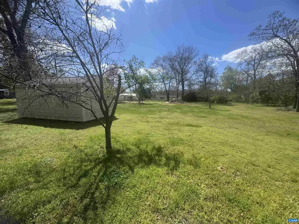 $300,000 | 147 Rankin Lane, Stuarts Draft, VA 24477