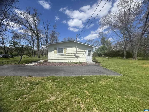 $300,000 | 147 Rankin Lane, Stuarts Draft, VA 24477