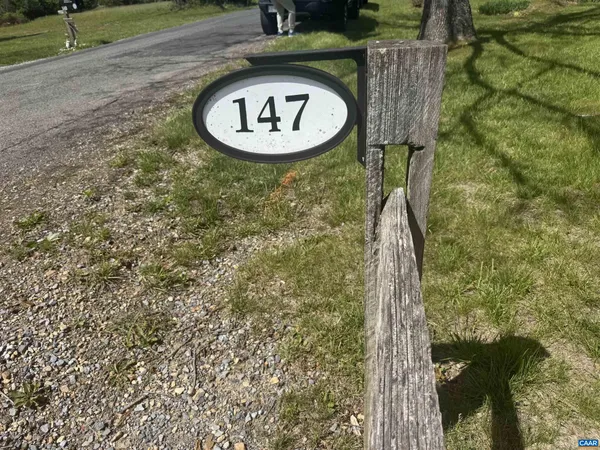 $300,000 | 147 Rankin Lane, Stuarts Draft, VA 24477