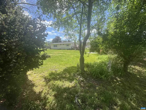 $300,000 | 147 Rankin Lane, Stuarts Draft, VA 24477