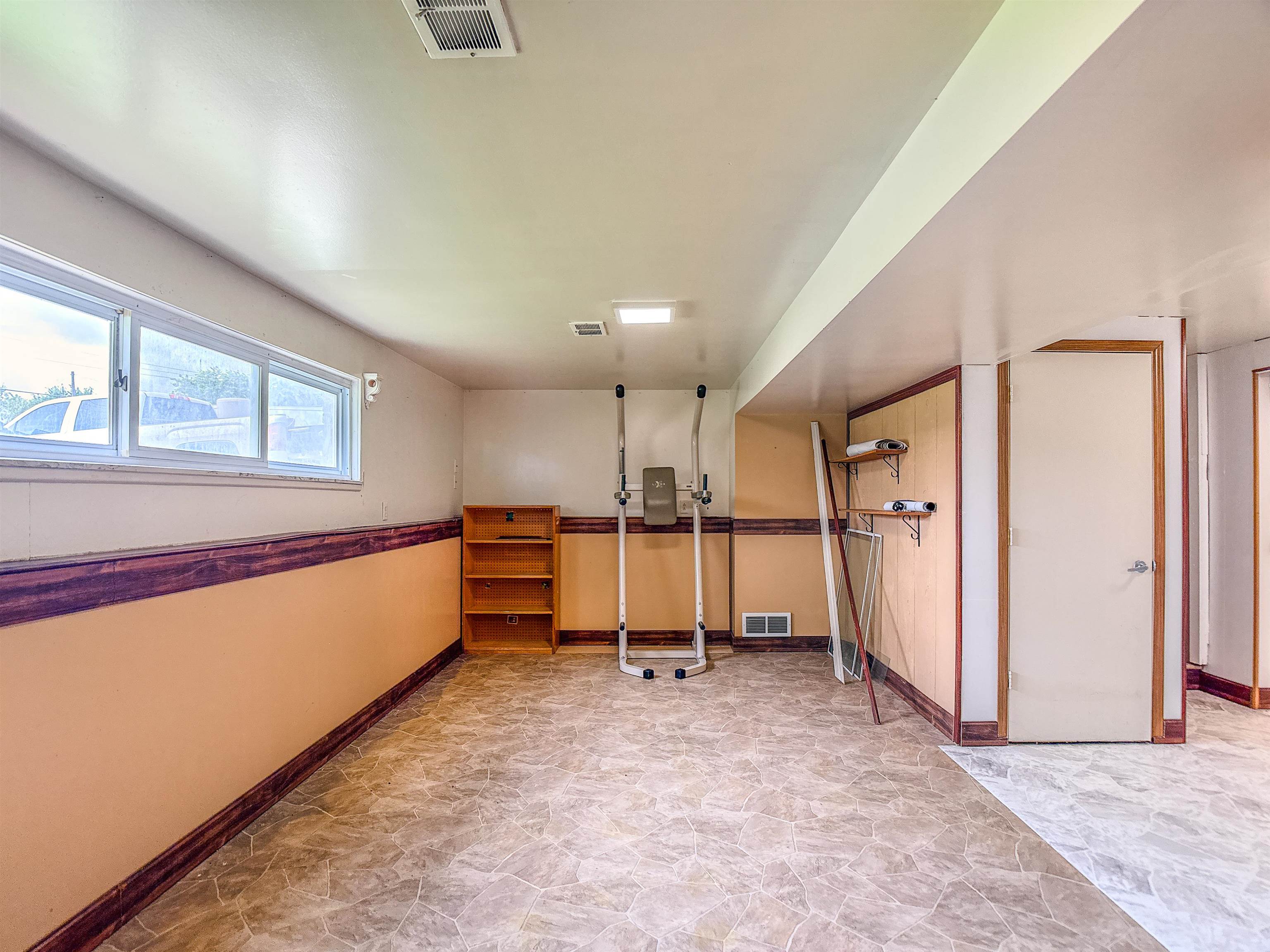 2295 East Mt Morris Road Mount Morris, MI 48458 - Photo 22 of 23 50182501-31fdf86c-7698-4711-af97-3e293ea4f8ad.JPG