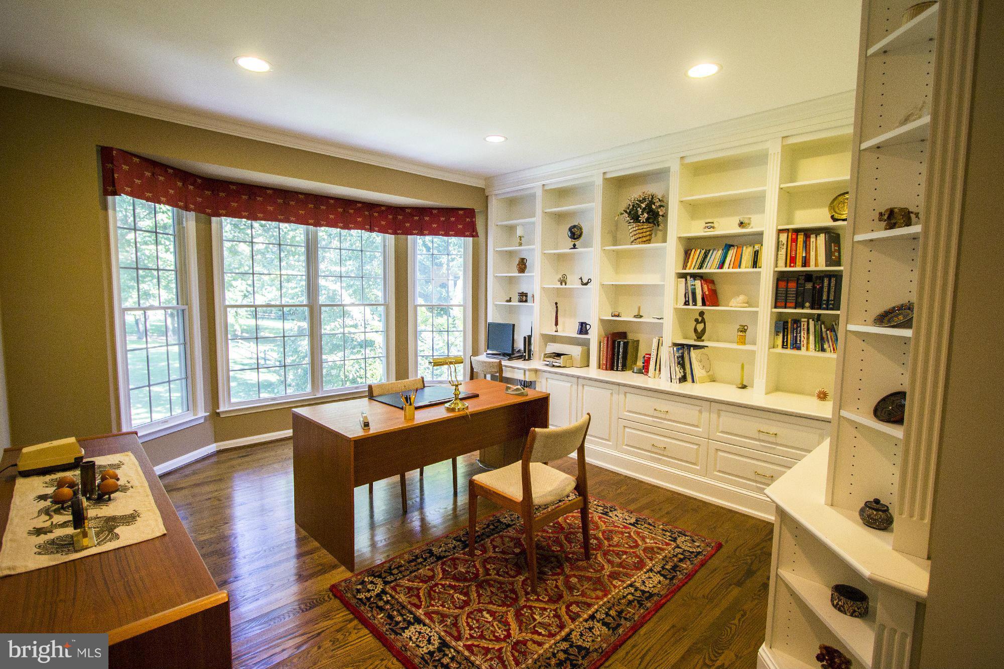 1827 Beulah Road Vienna, VA 22182 - Photo 14 of 30 a living room with furniture and wooden floor