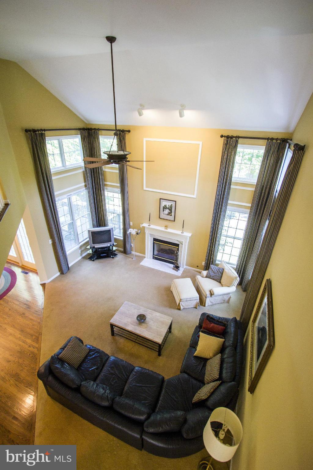 1827 Beulah Road Vienna, VA 22182 - Photo 7 of 30 a room with furniture and a window