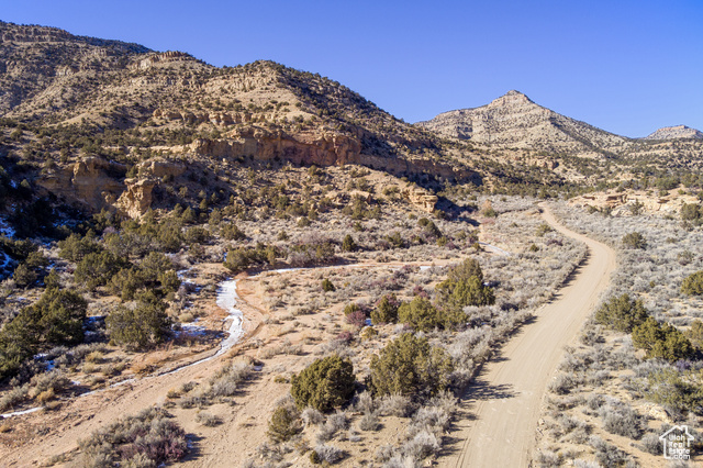 3366 North Thompson Cyn Road Green River, UT 84525 - Photo 11 of 35 Mountain view