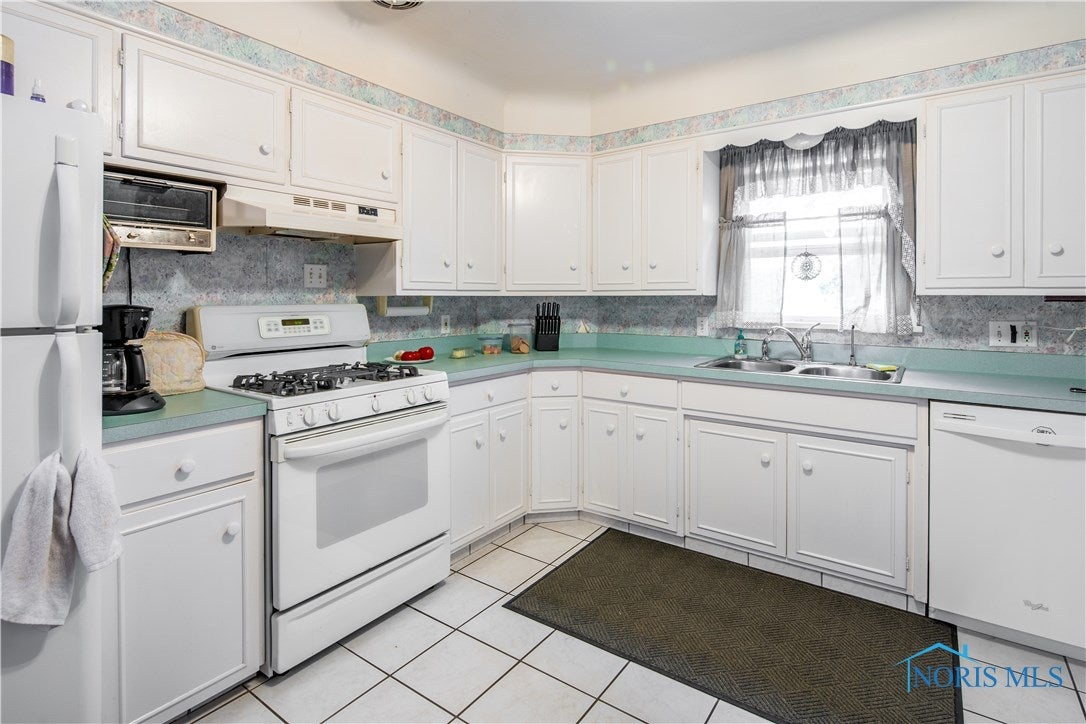 4235 Angola Road Toledo, OH 43615 - Photo 14 of 40 Gallery Image 14