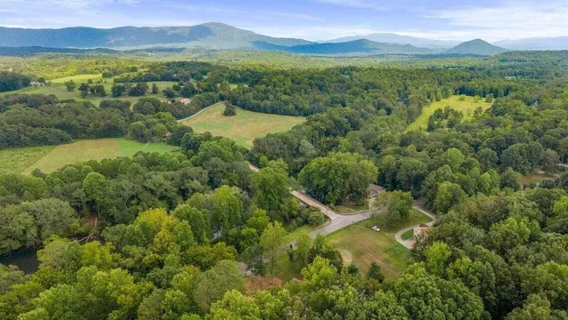 $175,900 | Lot 18 Crews Drive, Benton, TN 37307